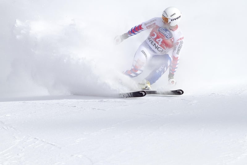 Skiing Image